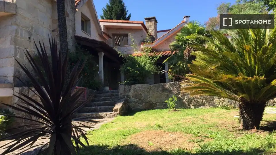 Habitación 288 m², Mondariz