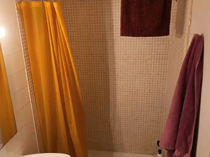 Habitación 60 m², Gerona