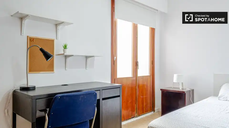 Habitació de lloguer, Burjassot