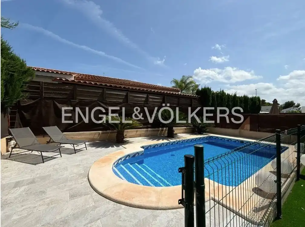 Haus 155 m² in San Antonio de Benagéber