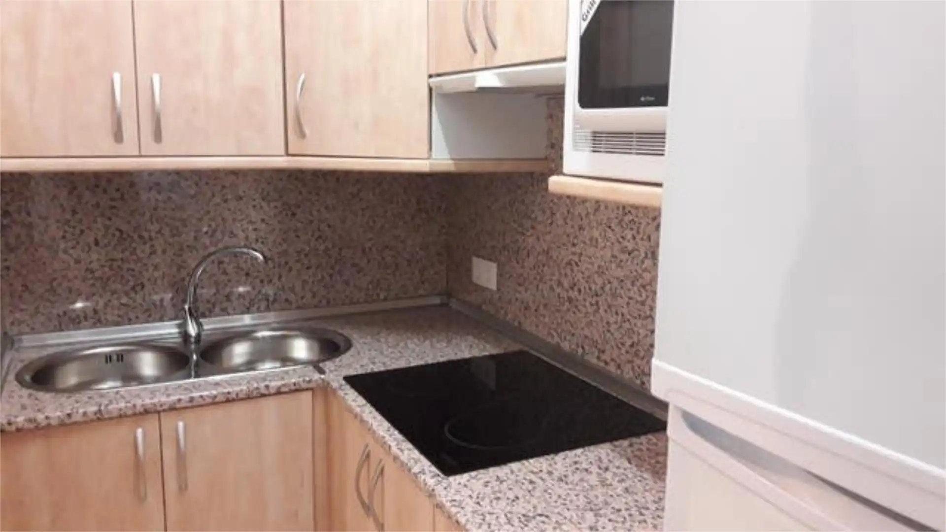 Piso de 40 m² en Navalvillar de Pela