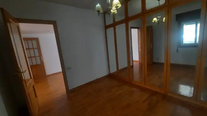 Piso de 75 m² en Vigo