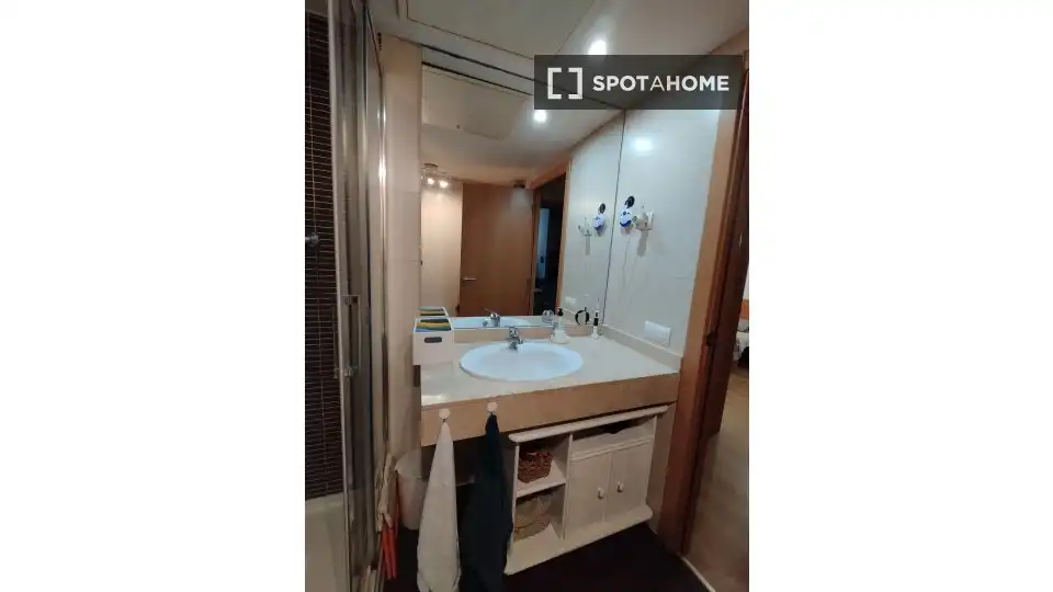 Habitación 82 m², l'Hospitalet de Llobregat