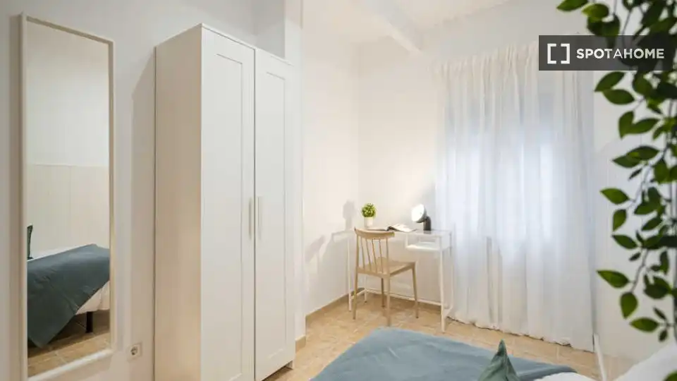 Habitación 600 m², Madrid
