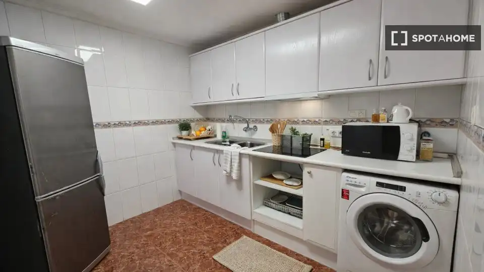 Habitación 83 m², Elda