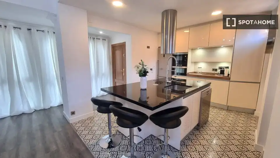 Habitación 92 m², Granada