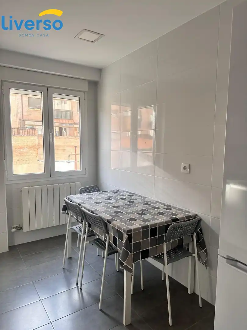 Habitación 95 m², Burgos