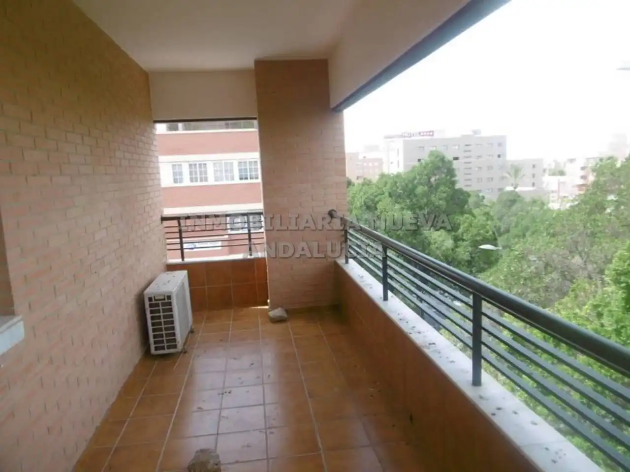Piso de 100 m² en Almería