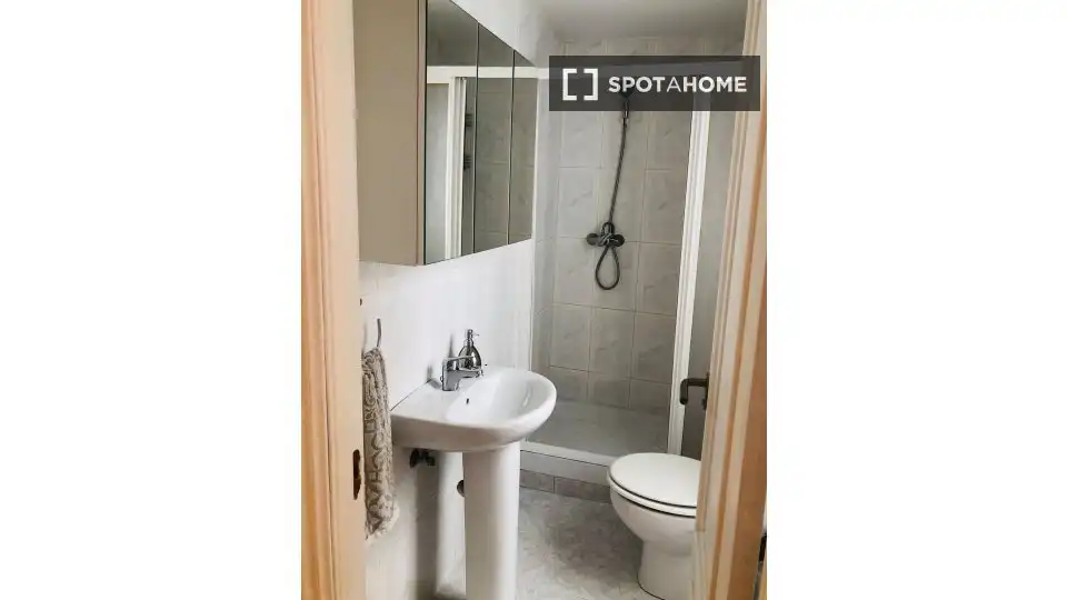 Habitación 138 m², Granada
