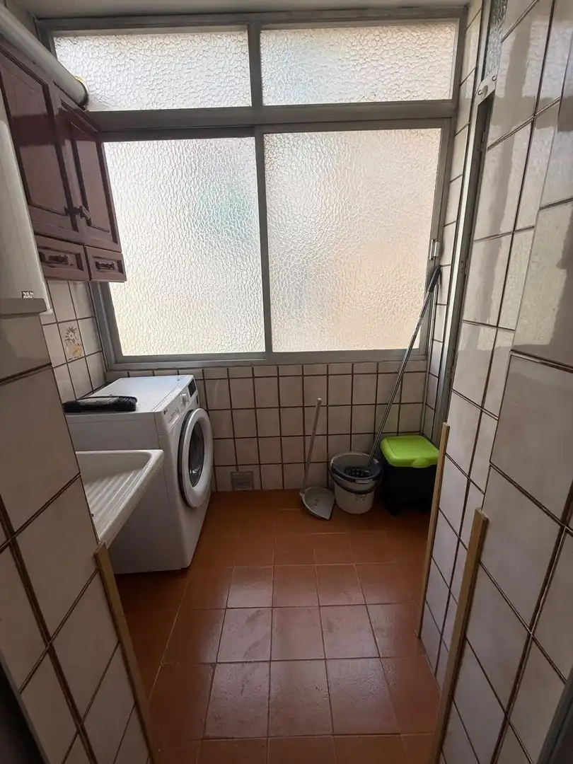 Piso de 85 m² en Granada