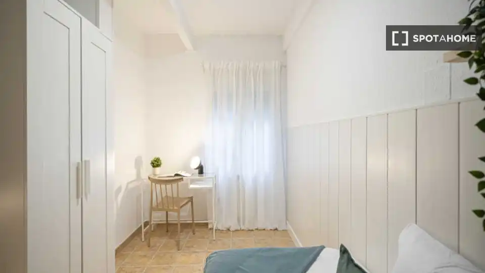 Habitación 600 m², Madrid