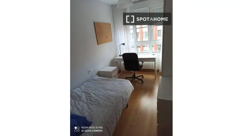 Habitación 69 m², Oviedo