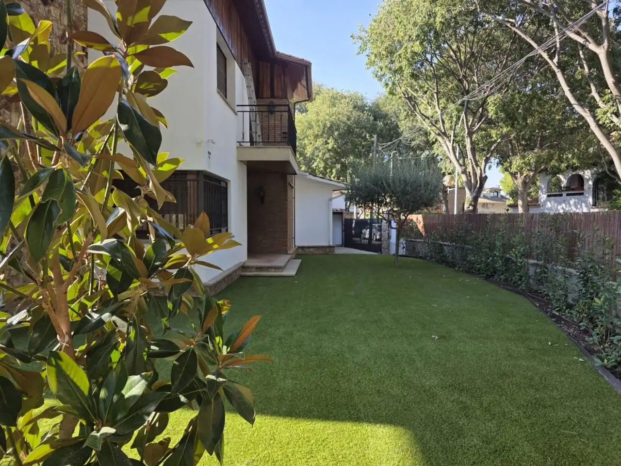 Moradia 618 m² em Cerdanyola del Vallès