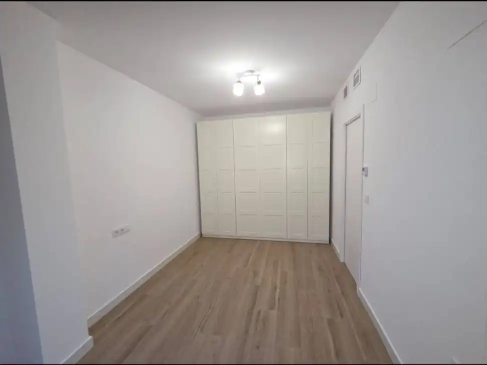Flat 76 m² in Jaén