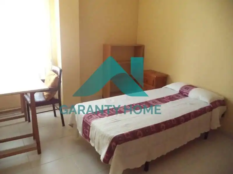 Piso de 80 m² en Cáceres