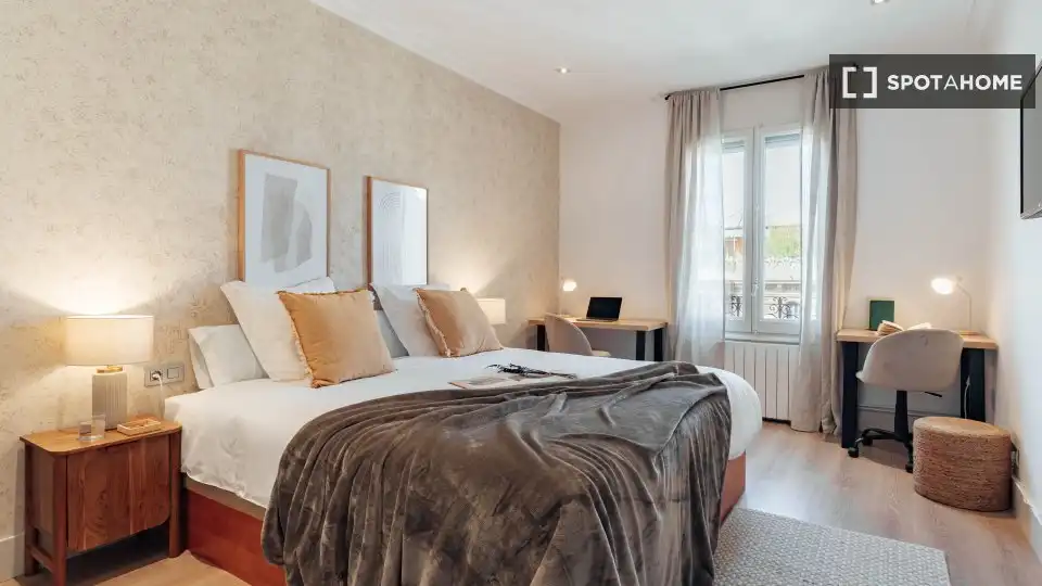 Habitación 208 m², Barcelona