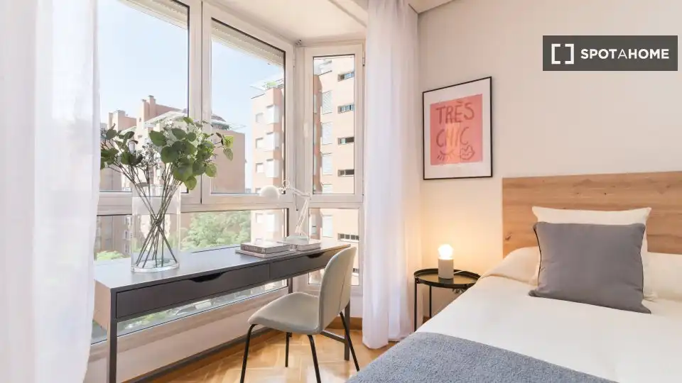 Habitación 100 m², Madrid