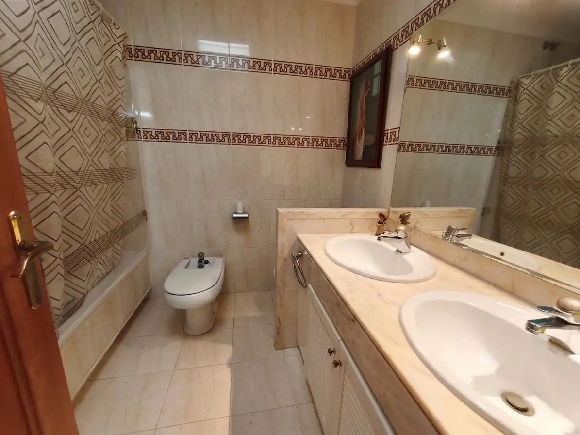 Pis de 194 m² a Girona
