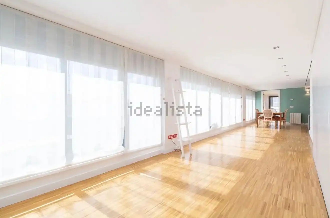 Wohnung 210 m² in Madrid