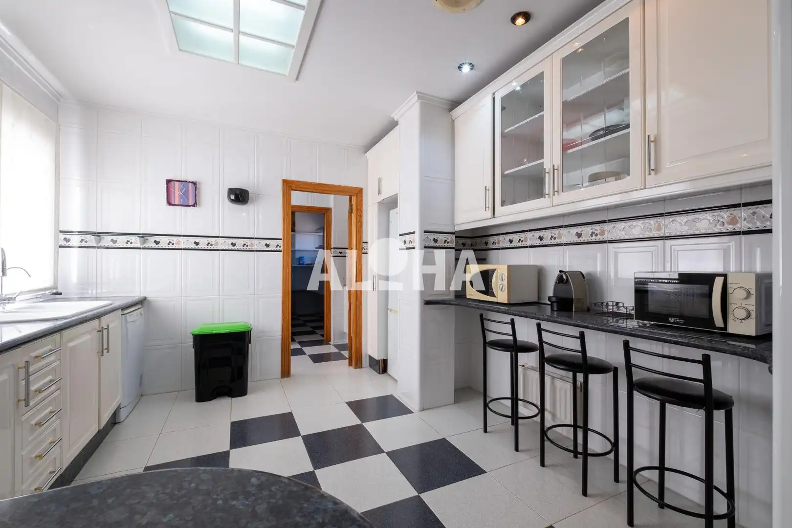 Habitación 346 m², Moncada