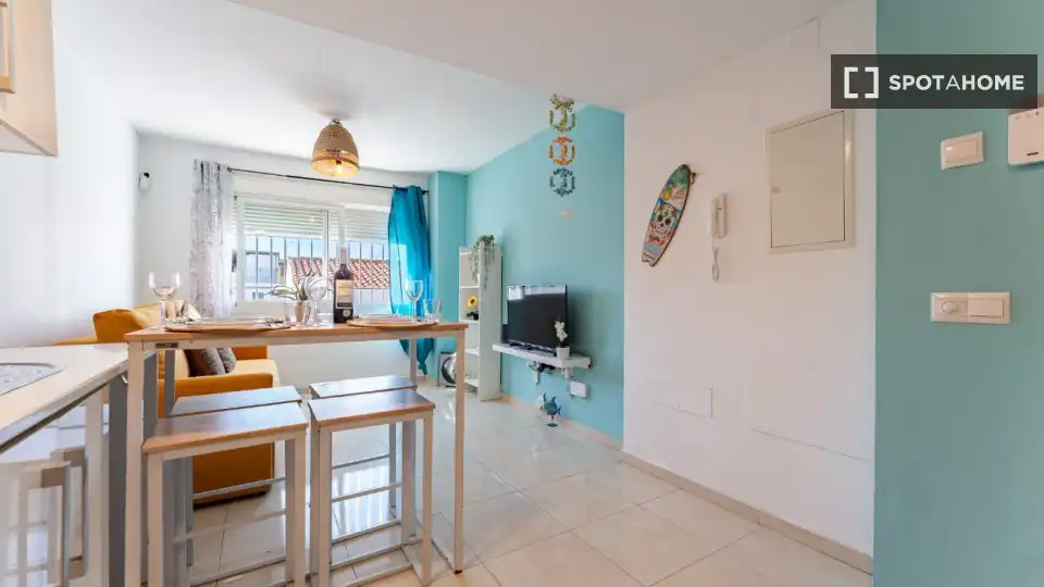 Habitación 76 m², Málaga