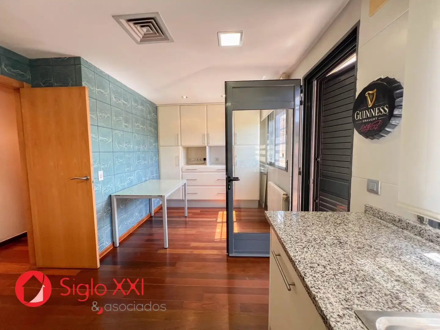 Casa de 220 m² en Almazora