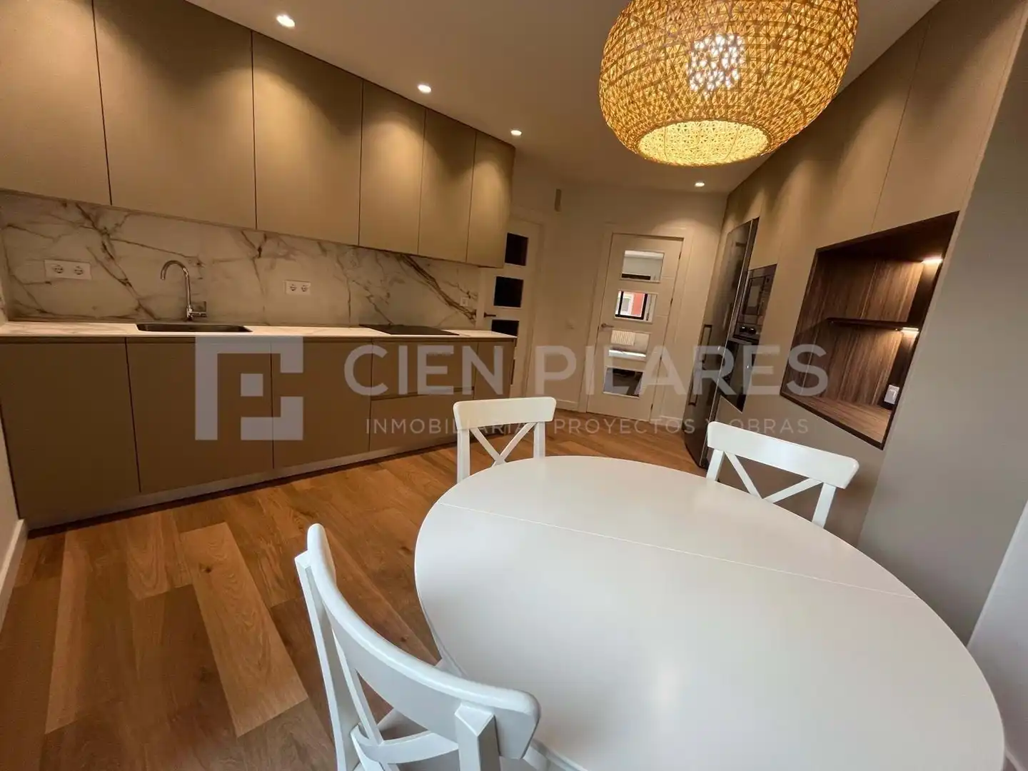 Habitación 195 m², Logroño