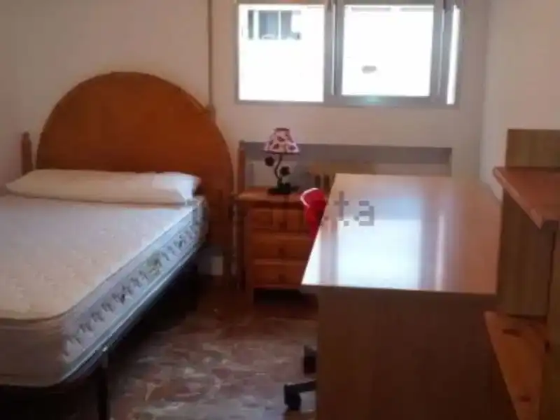Habitación 100 m², Granada