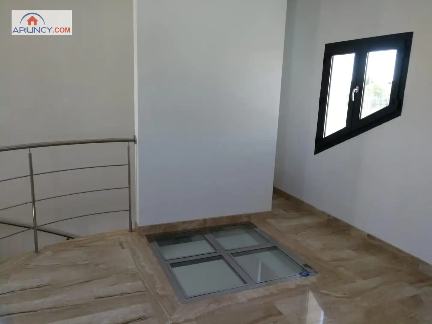 Piso de 550 m² en Dos Hermanas