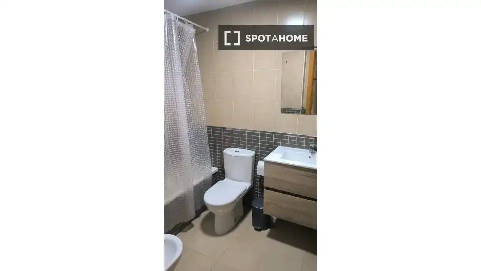 Habitación 58 m², Almería