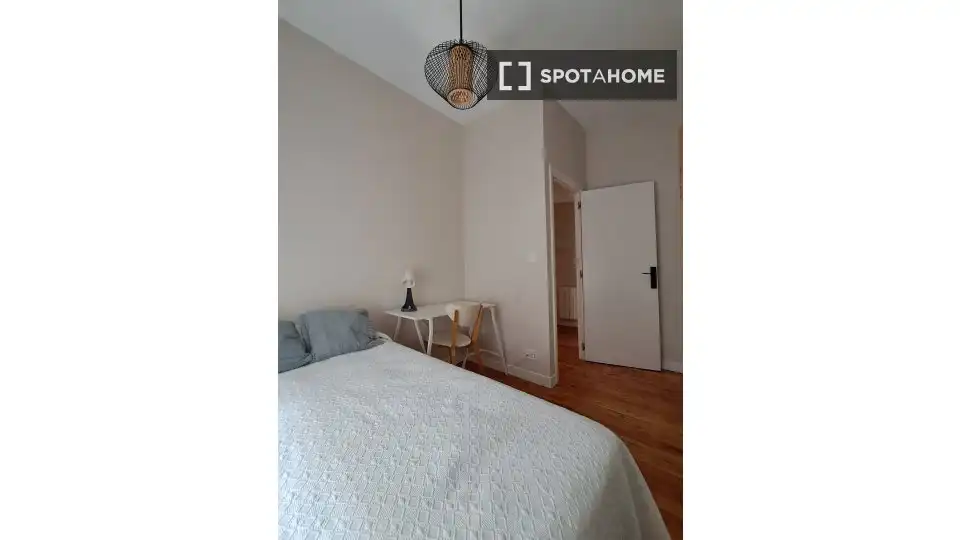 Habitación 81 m², Bilbao