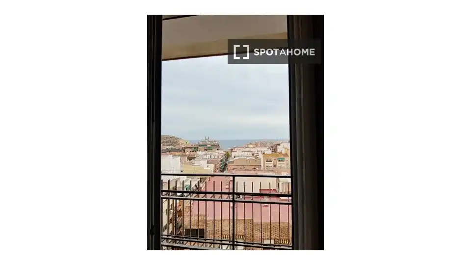 Habitación 161 m², Alicante