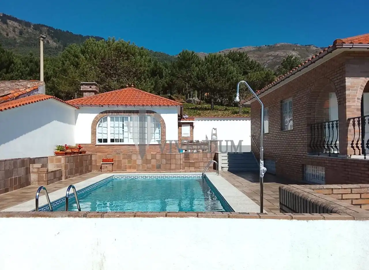 Piso de 221 m² en Oia