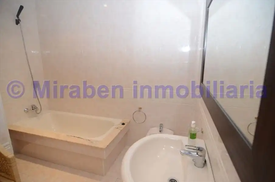Piso de 95 m² en Boiro