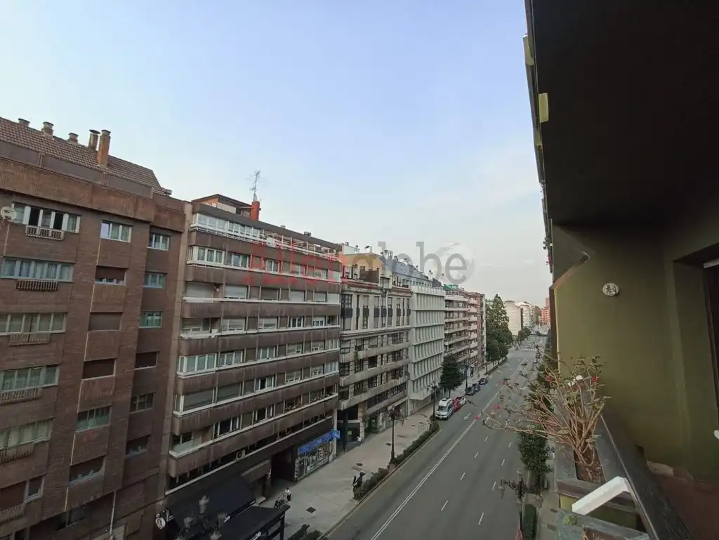 Piso de 110 m² en Oviedo