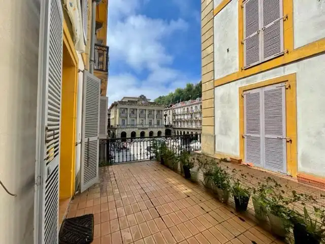 Piso de 90 m² en San Sebastián