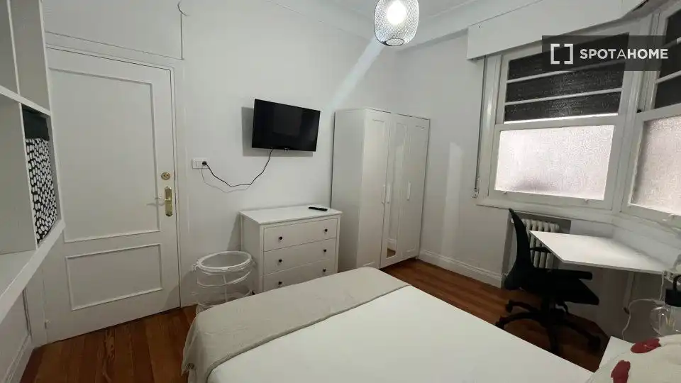 Habitación 196 m², Bilbao