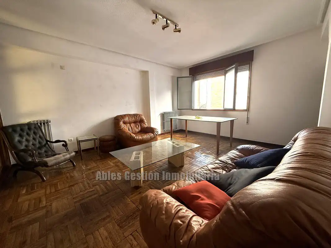 Pis de 86 m² a Oviedo
