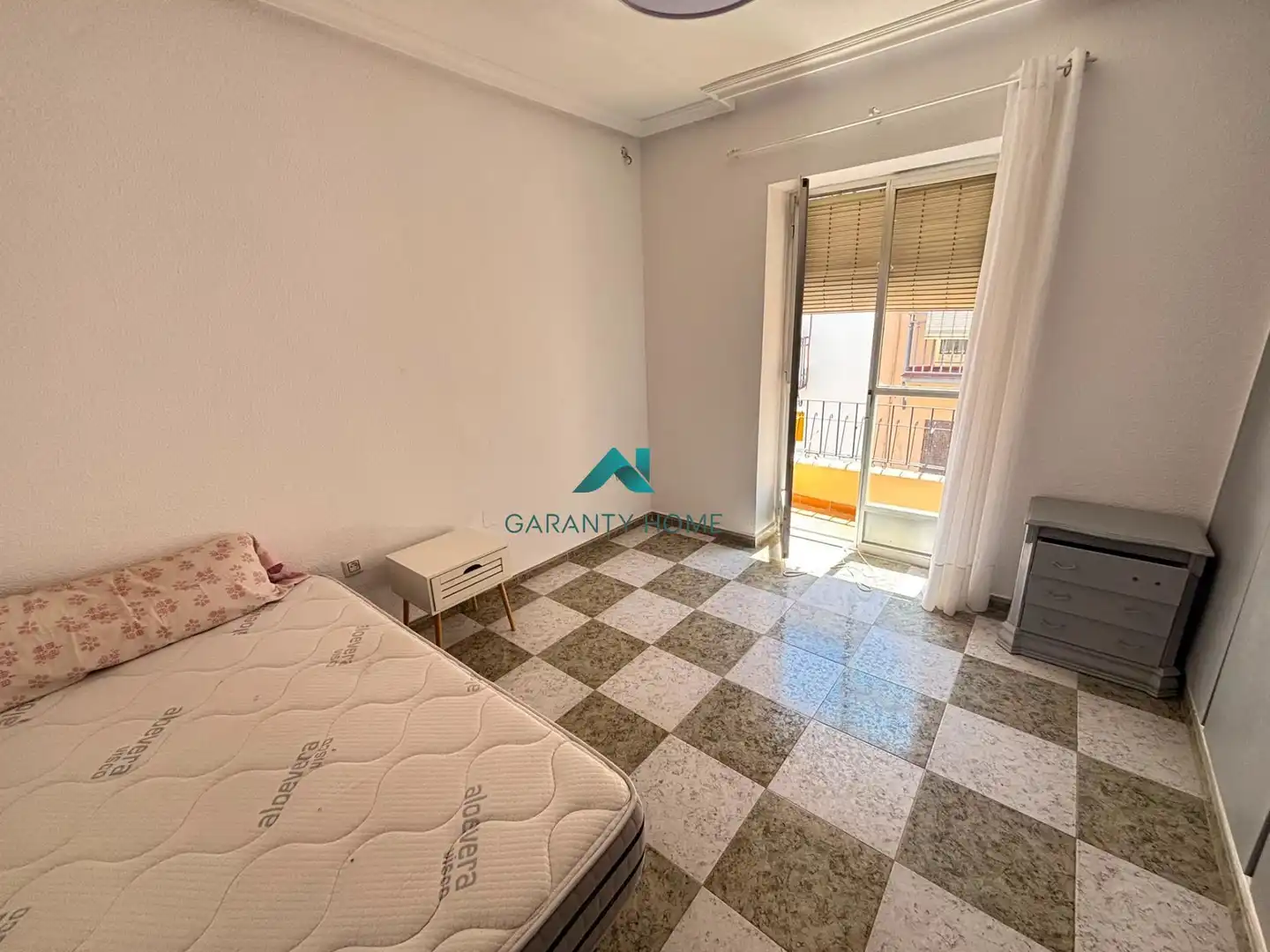 Piso de 100 m² en Jaén