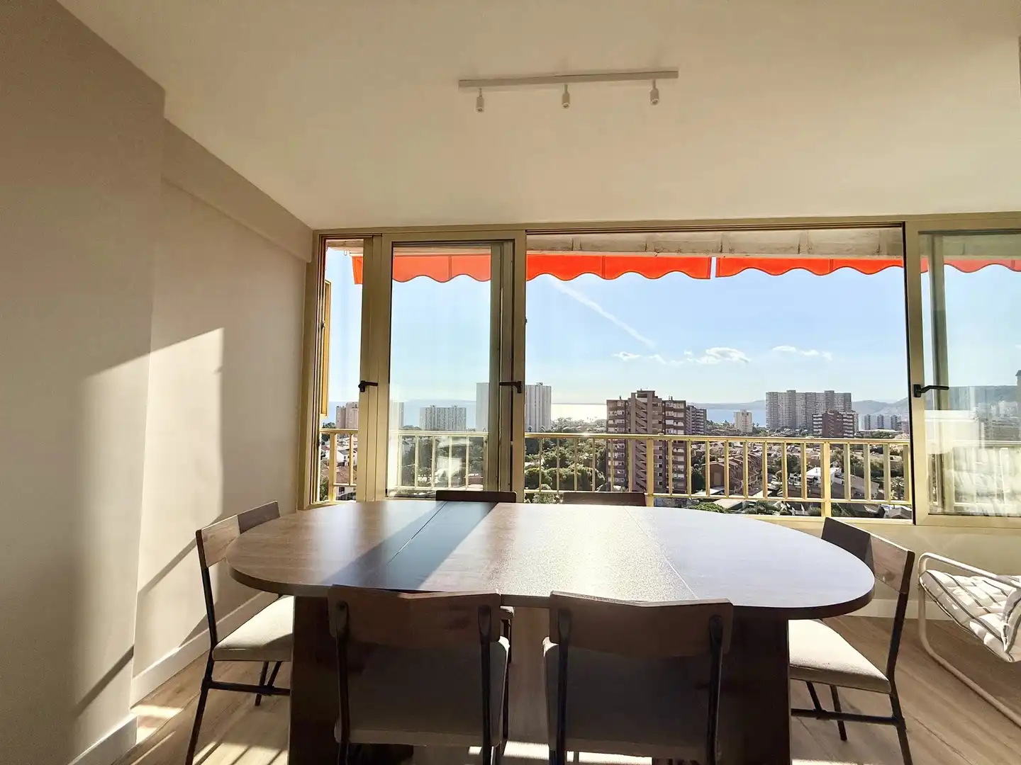 Flat 66 m² in Alacant / Alicante