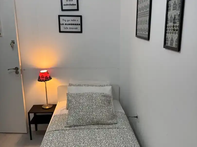 Habitación 75 m², Alicante