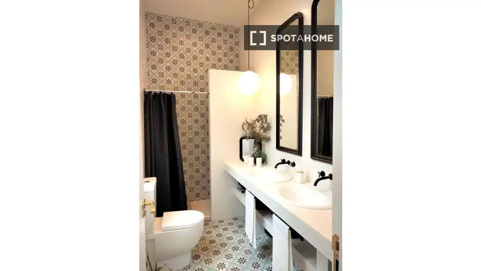Habitación 145 m², Almería