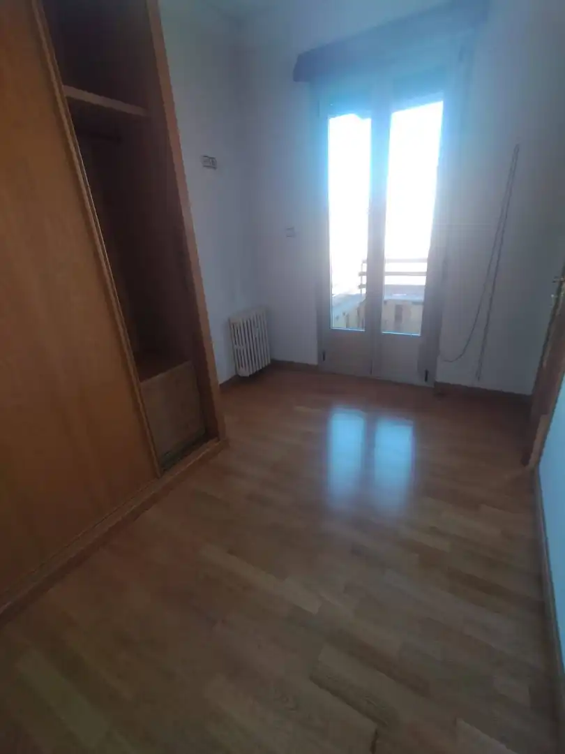 Piso de 81 m² en Ourense