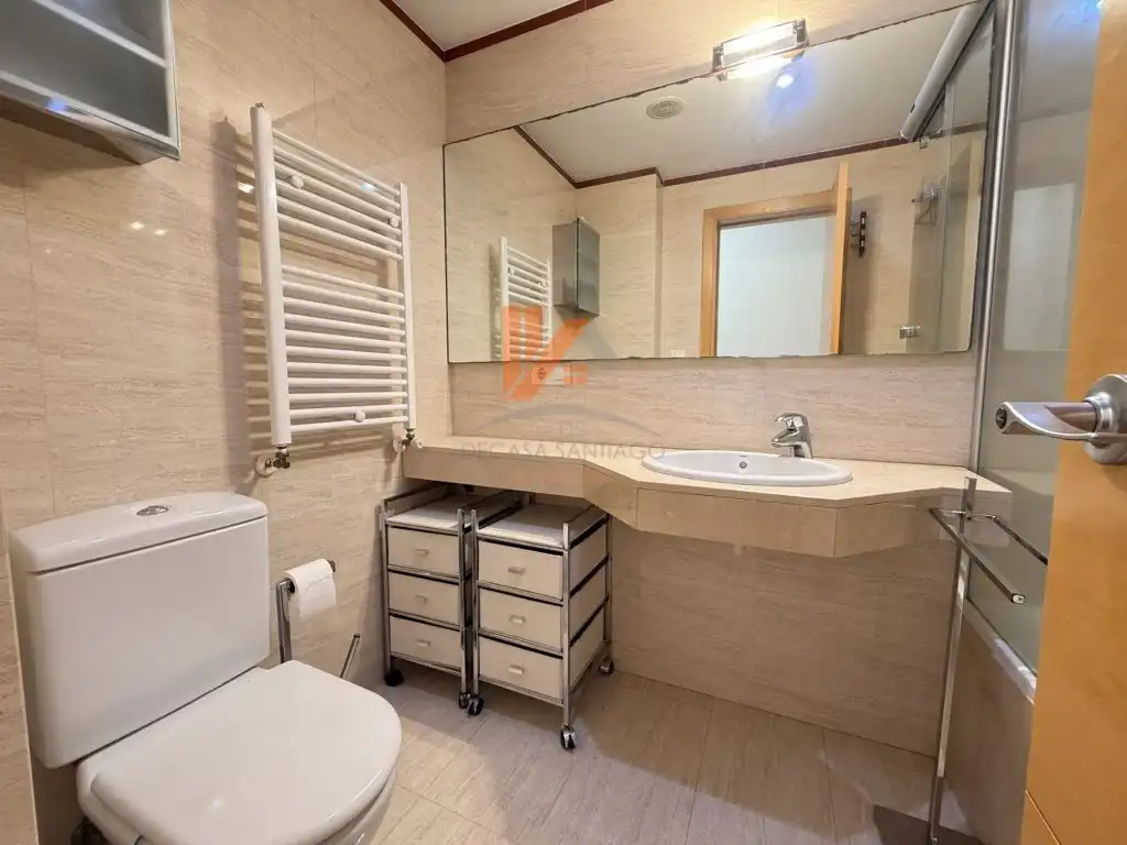 Pis de 138 m² a Santiago de Compostel·la