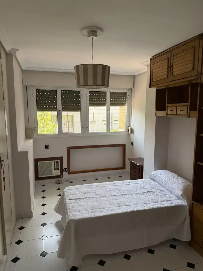 Piso de 140 m² en Sevilla