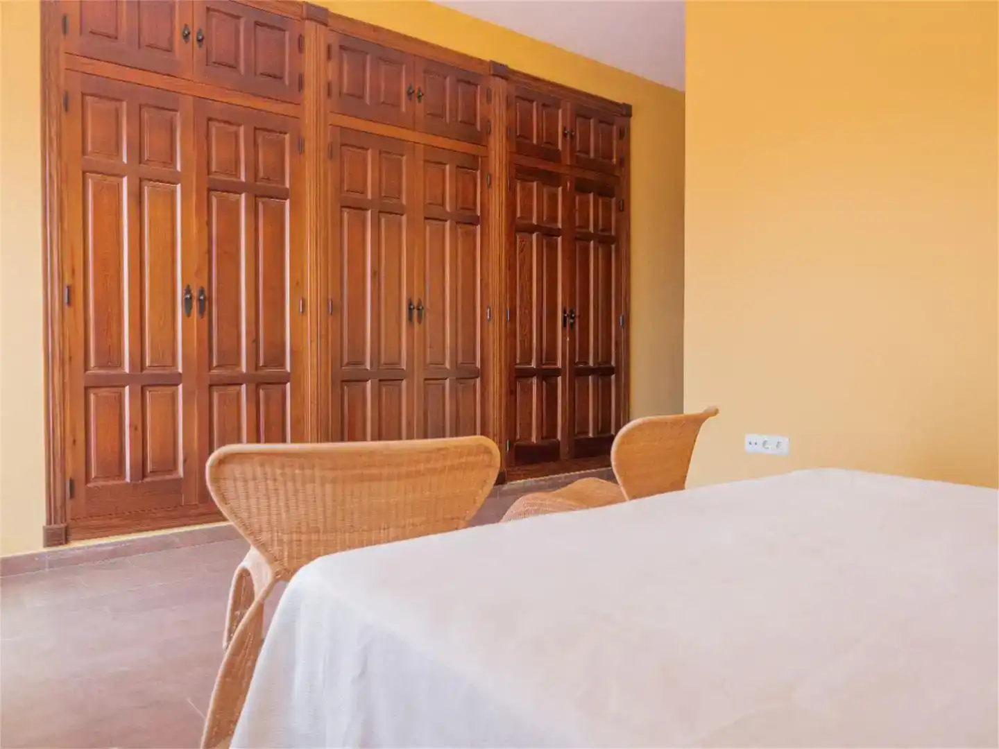 Piso de 450 m² en Orellana de la Sierra
