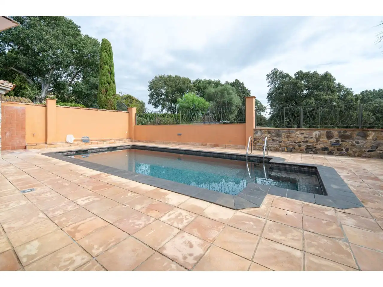 Casa de 282 m² a Garrigàs