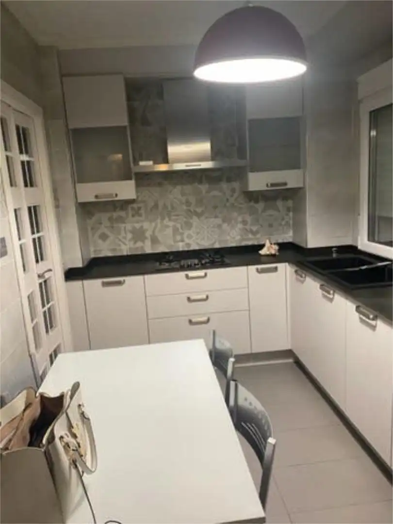 Appartement 80 m² à Melide