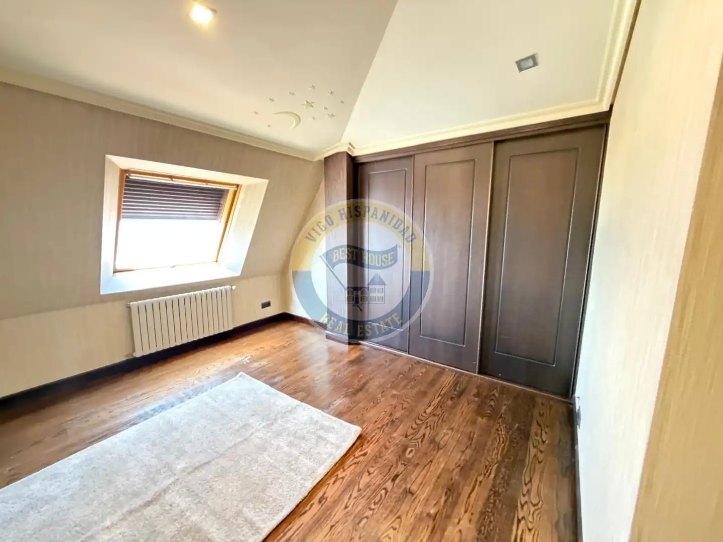 Piso de 250 m² en Vigo