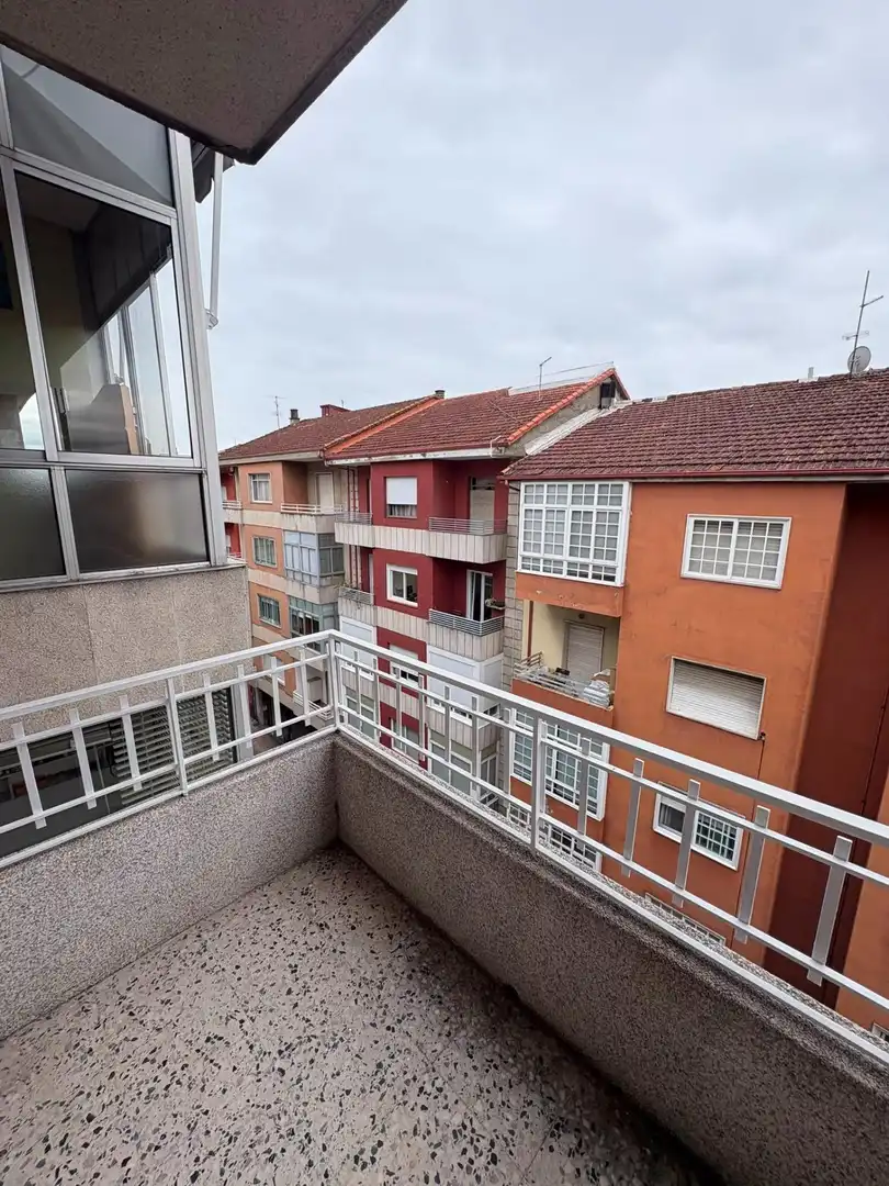 Appartement 95 m² à Ourense